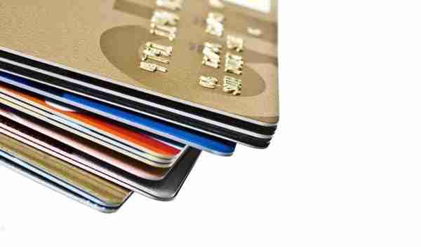 信用卡服务成为消费者投诉重灾区，经济日报：要坚守便民初衷