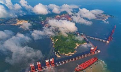 全球最大港牵手全球最大矿，浙江这场豪门之恋怎样谈成的？