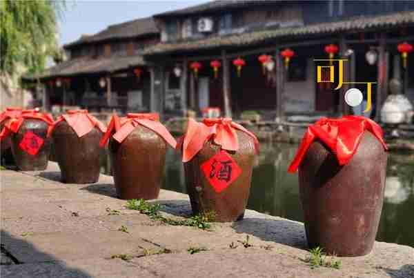 浙江这个小镇是绍兴黄酒的发源地，百年糕饼点心，让人回到童年