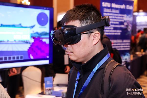 元宇宙大门口有光！中国全息三维显示技术全球领先，视场角比谷歌眼镜大50%