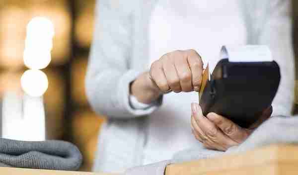 嗨聊跨境：海外购物使用虚拟信用卡支付的三大特点