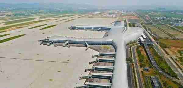 广西一座国际机场迎来改扩建，投资68.7亿元，预计6月底开工