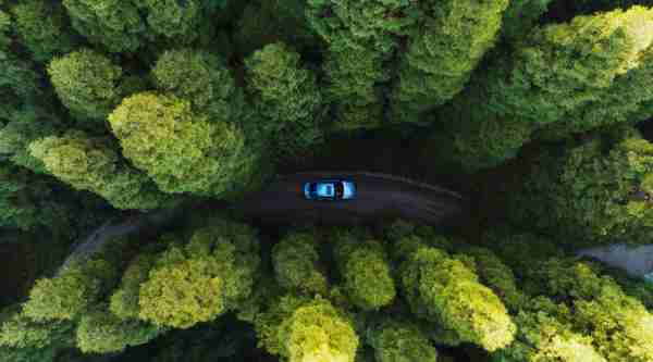 首次披露ESG战略六大方向 吉利汽车发布2022年ESG报告-第10张图片-腾赚网