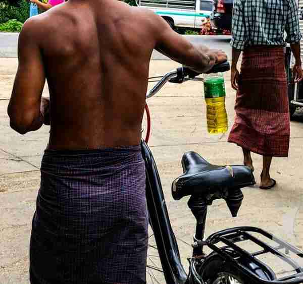 缅甸金价再次下跌；棕榈油价格跌破一万